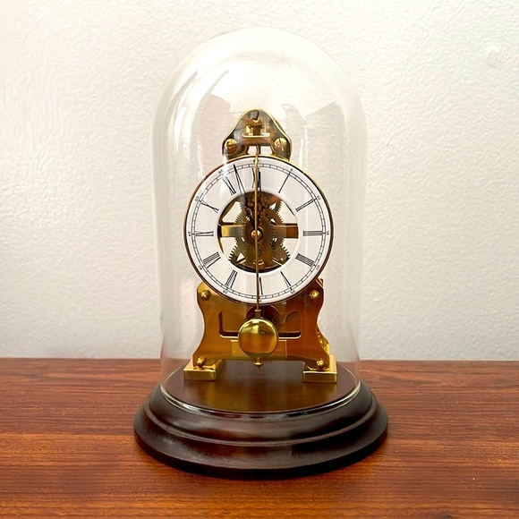 Vintage Du Chateau Dome Clock in gold - Picture 1 of 11